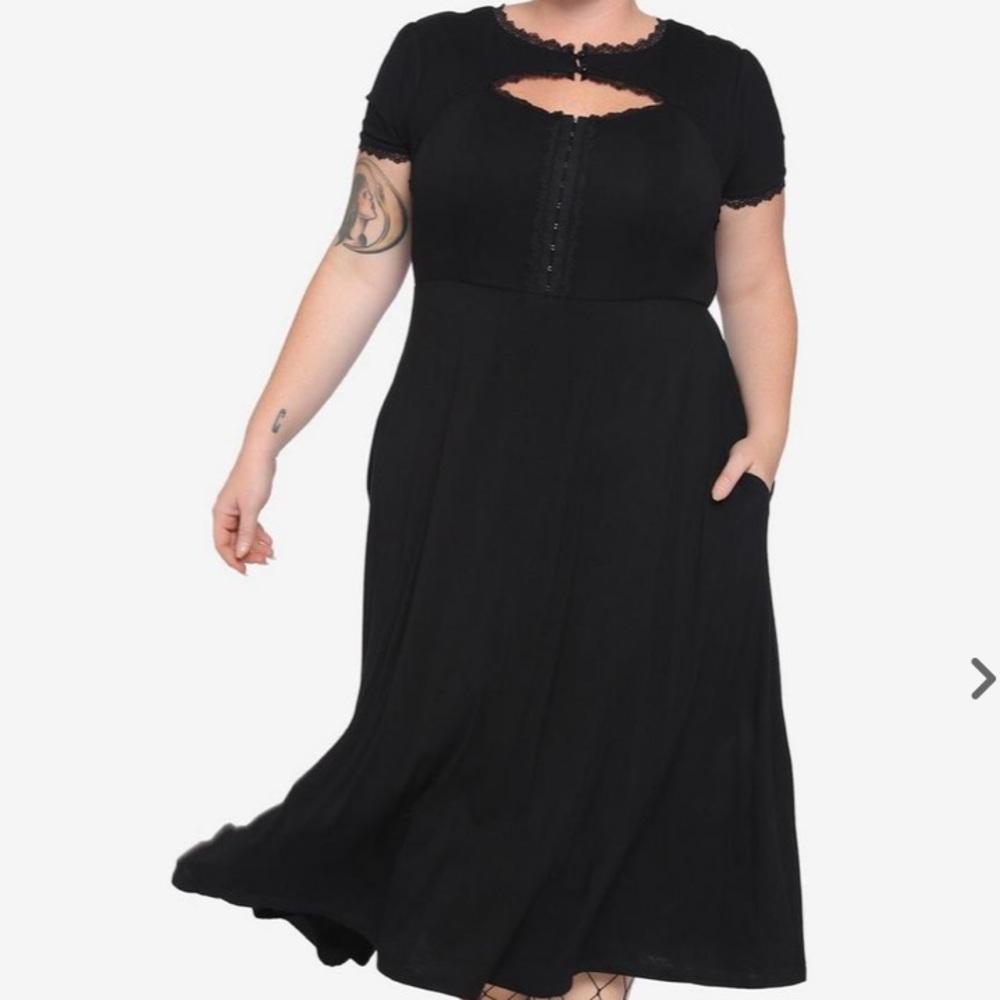 Black Henley Midi Dress Plus Size Hot Topic Gothic Witchy Halloween‎ Costume